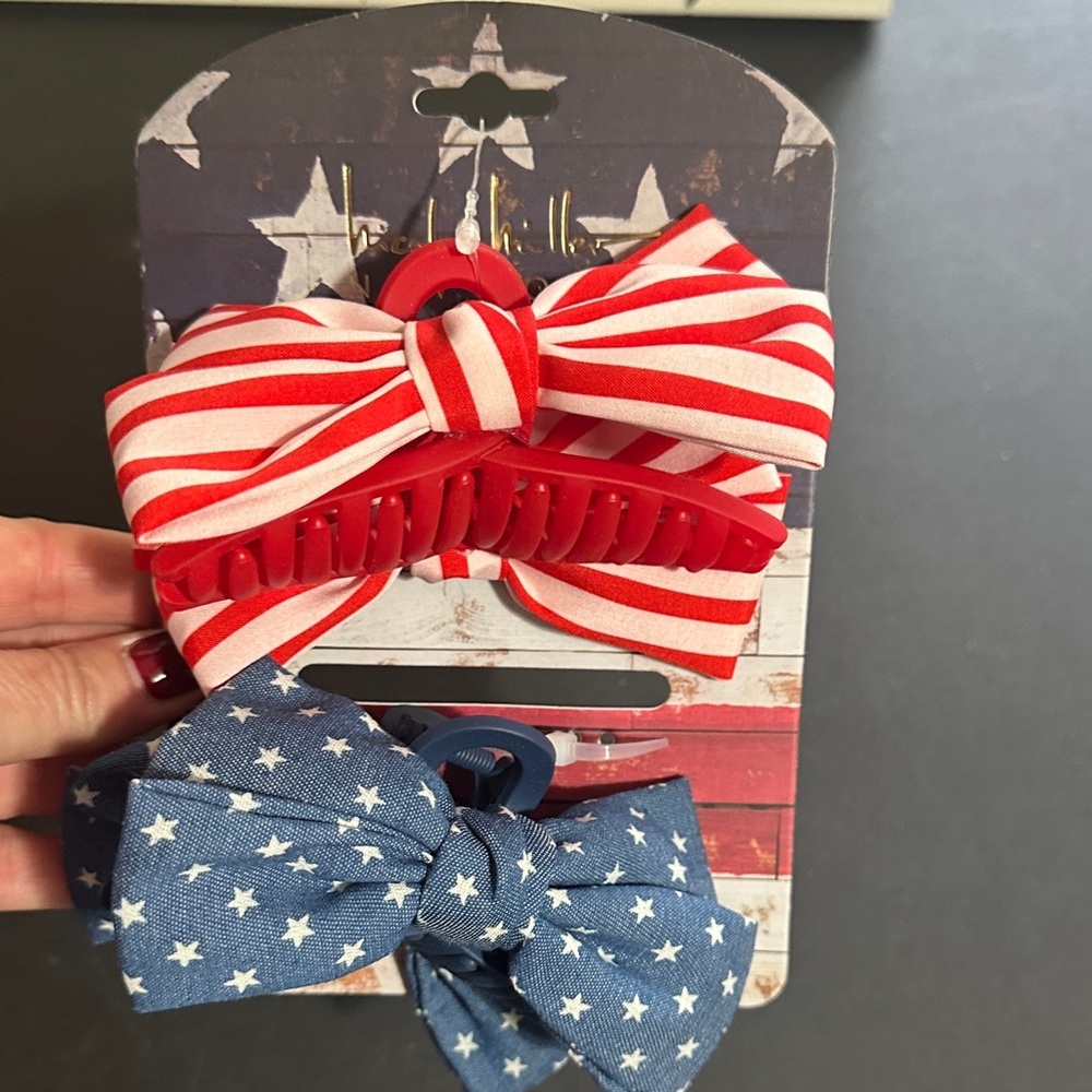 Nicole miller Stars and Stripes hair claw clips set of 2